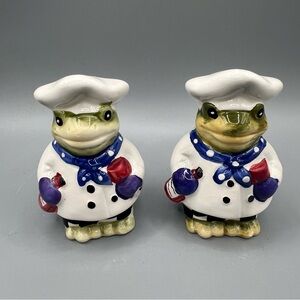 Vintage Frog Chef Salt & Pepper Shakers Ceramic Retro Kitchen Decor